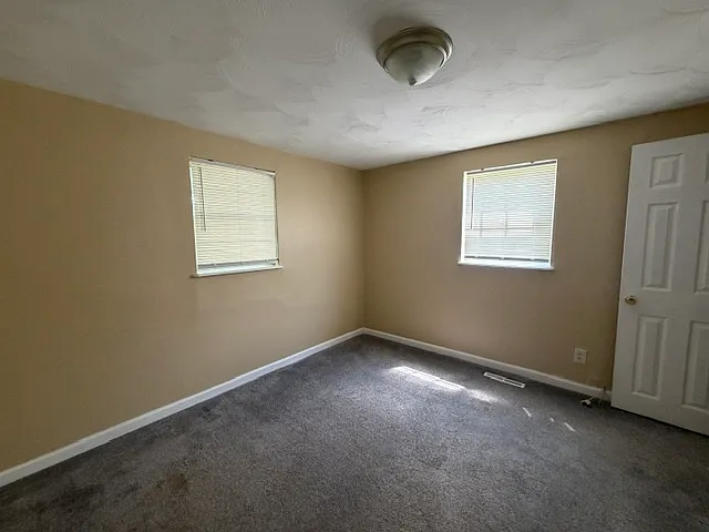 2238R Chestnut St — Photo 4