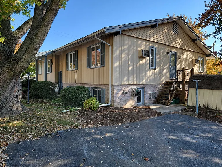 61 Terrace Ave #1 — Photo 2