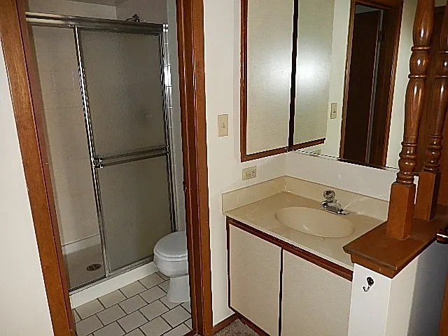 805 Oakton St — Photo 3