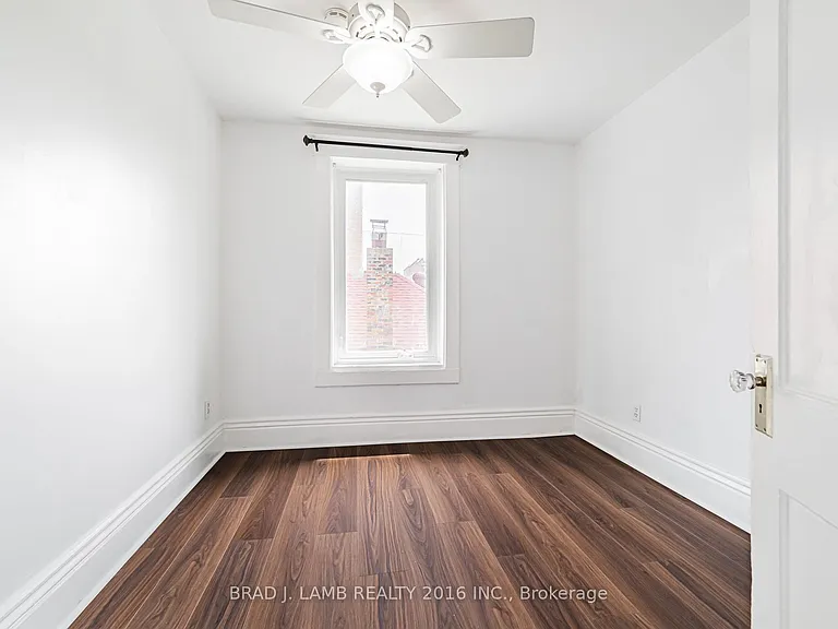 12 Sibley Ave #MAIN AND UPPER — Photo 28