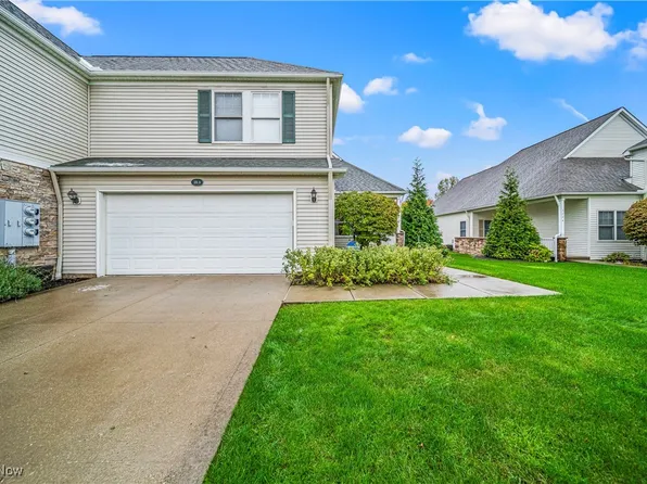 316 W Legend Ct #A, Highland Heights, OH 44143