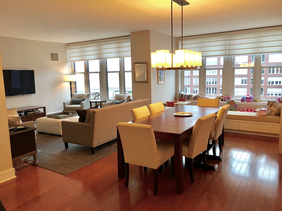 Living Room/Dining Room