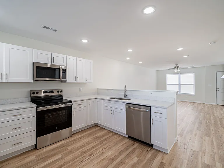 Icon Townhomes — Photo 49
