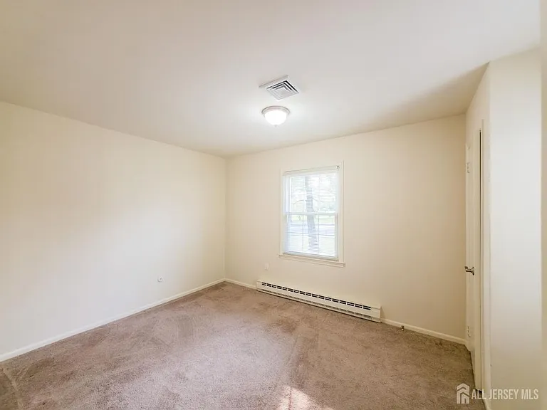 227 Manchester Ln — Photo 16