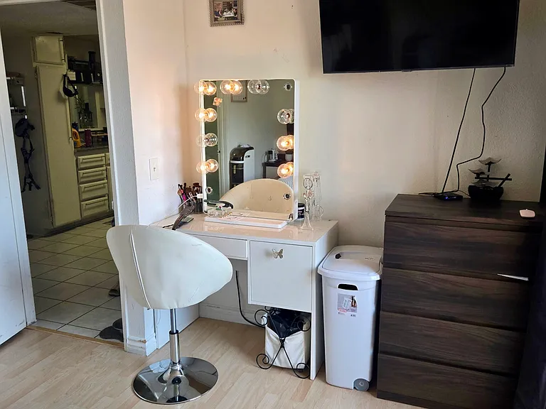 605 W California Ave #2 — Photo 1