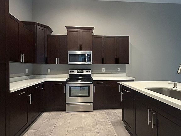 5th image of 507 Cultural Park Blvd S