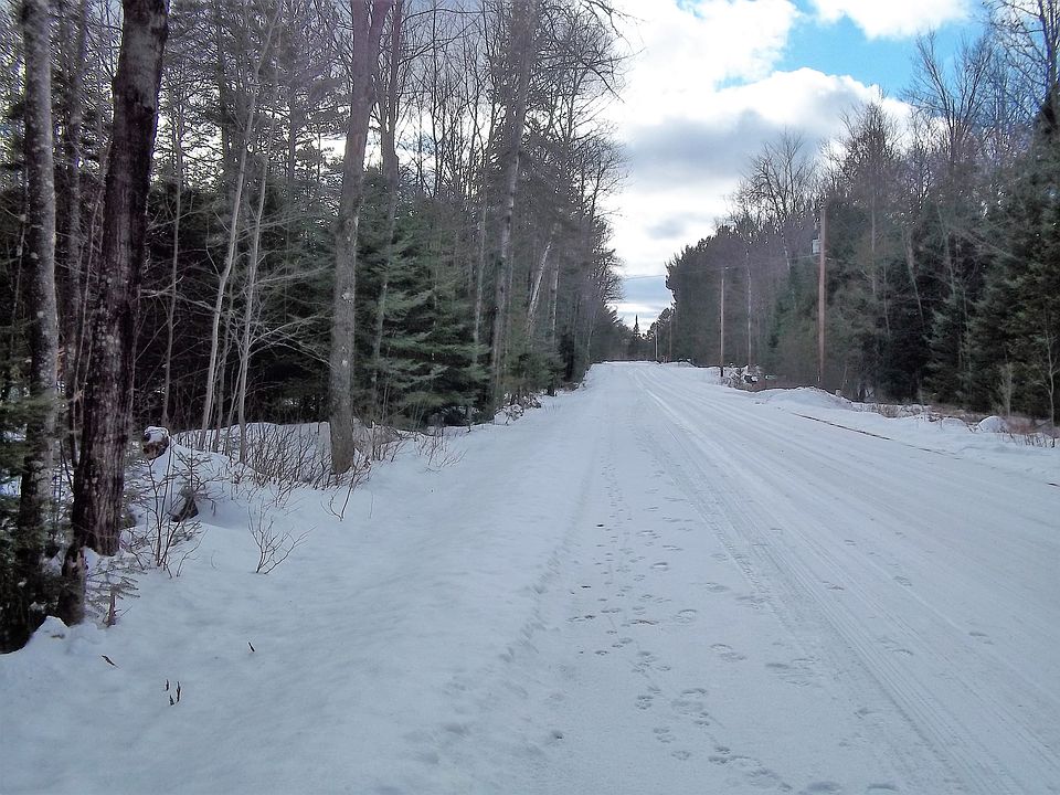 2nd image of Jennie Webber Lake Road