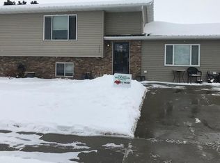 2202 13th Ave W, Williston, ND 58801