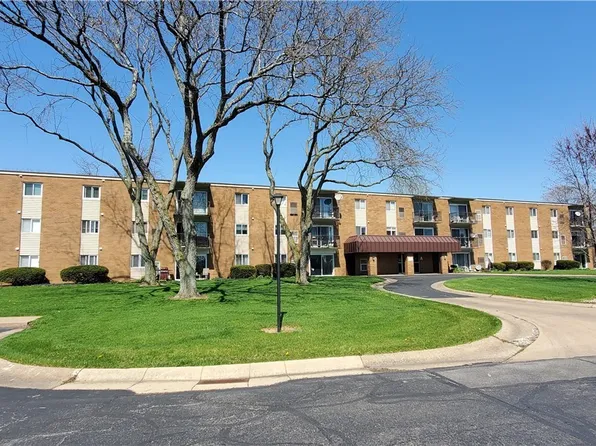 1305 S Lake Wilmer Dr APT 311, Sandusky, OH 44870