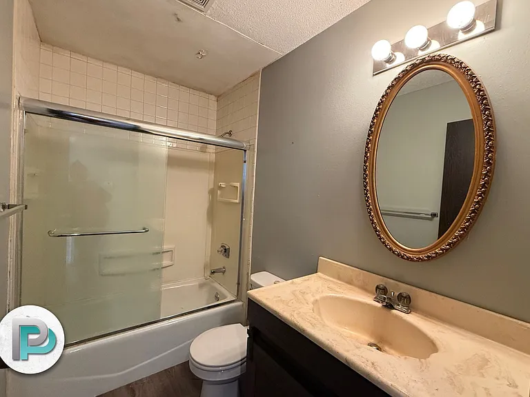 540 E State St #1 — Photo 10