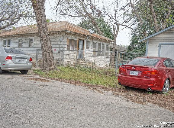 4th image of 202 Preston Ave