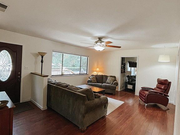 5th image of 16985 W American River Dr