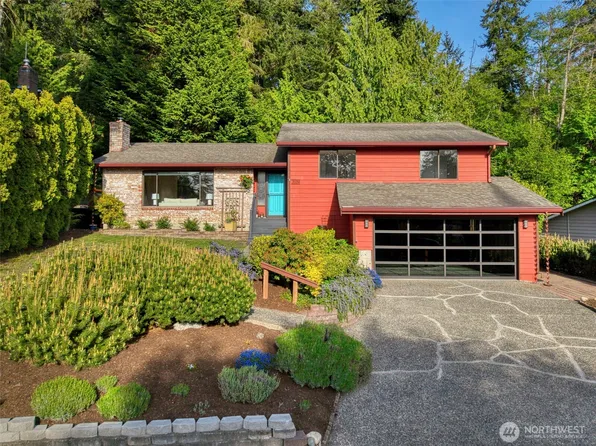 26459 Kingsview Loop NE, Kingston, WA 98346