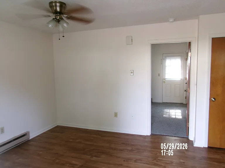 1425 1st Ave NW #1 — Photo 3