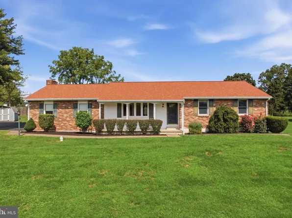 2199 Warner School Rd, East Greenville, PA 18041