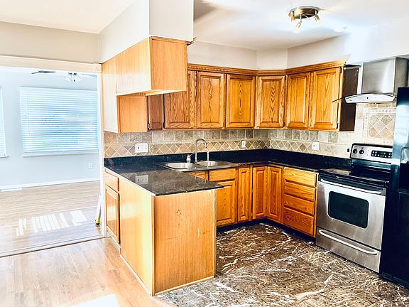 4th image of 9927 Chileswood Dr