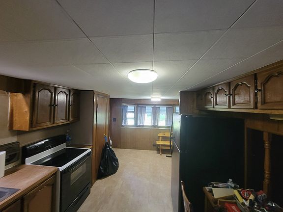 5th image of 41352 Metz Rd