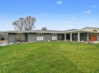 1134 Lakeside Dr S, Battle Creek, MI