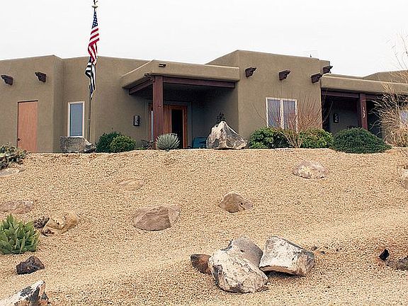 easy manicured grounds