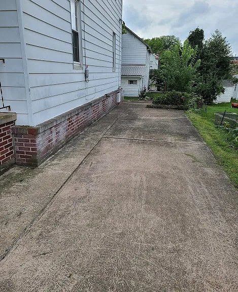 363 N Vine St — Photo 2