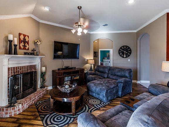 5th image of 1004 Creole Dr