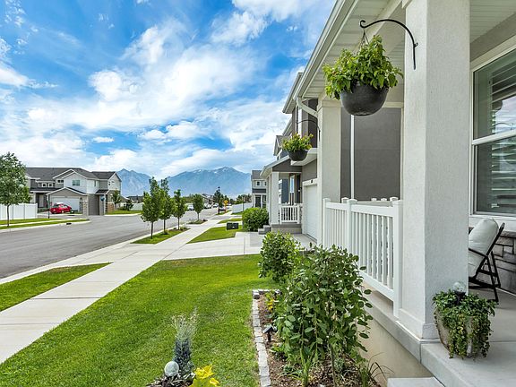 4th image of 5063 W Berry Creek Dr