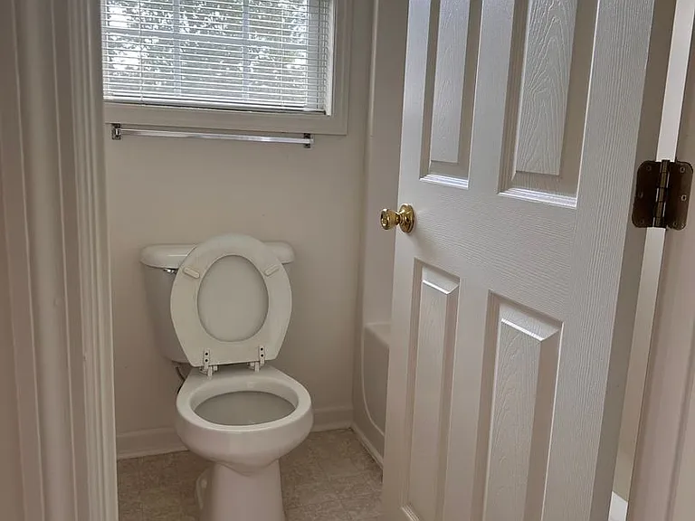 105 E Coopers Ct — Photo 11