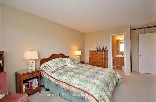 287 Knudson Dr — Photo 9