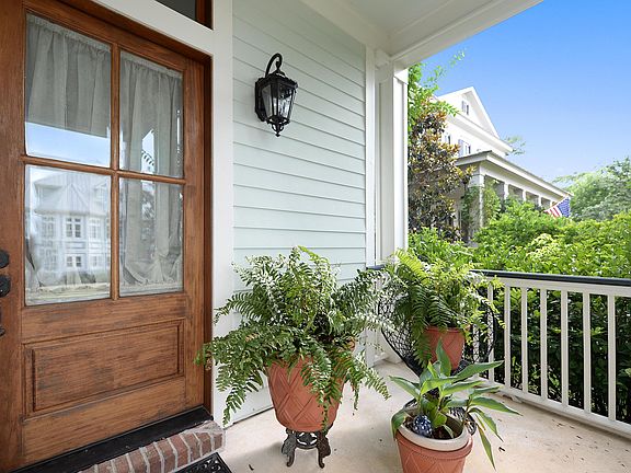 5th image of 106 Iberville Landing Dr