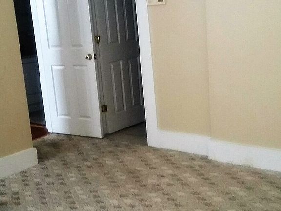 5th image of 135 E Wilson Ave APT B