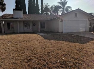 2745 E Magnolia Ct, Visalia, CA 93292