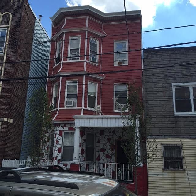 1st image of 535 27th St