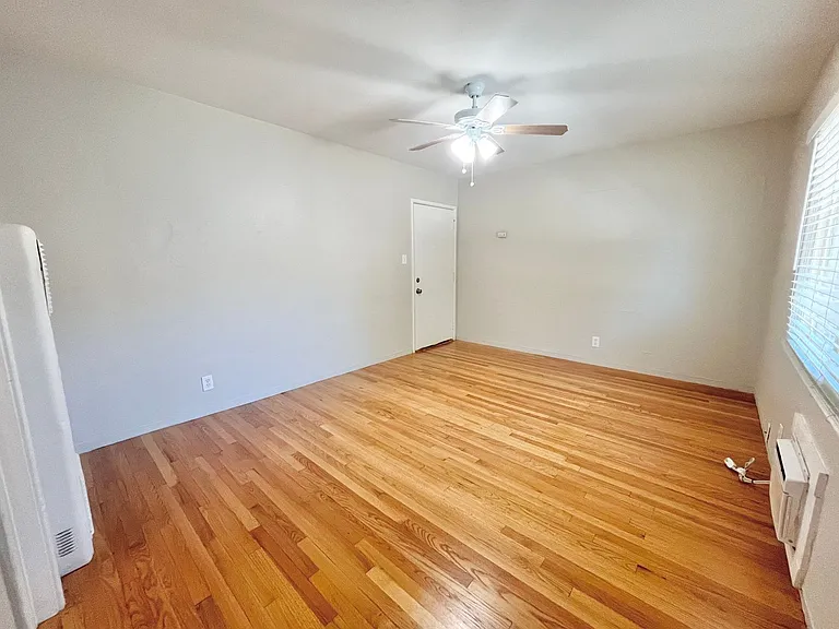 1320 P Street — Photo 4