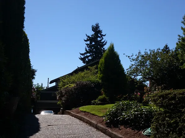 4219 NE 33rd St, Seattle, WA 98105
