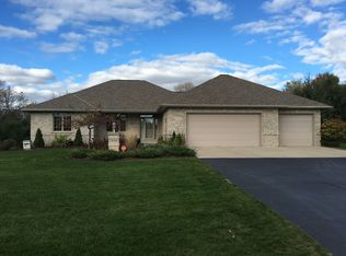 3444 Tarragon Trl, Green Bay, WI 54313