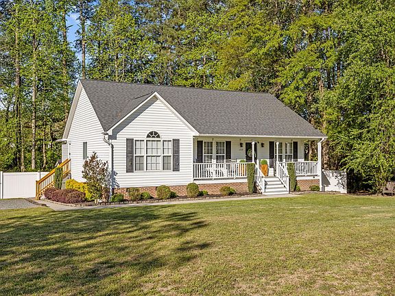 2nd image of 127 Phyllis Dr