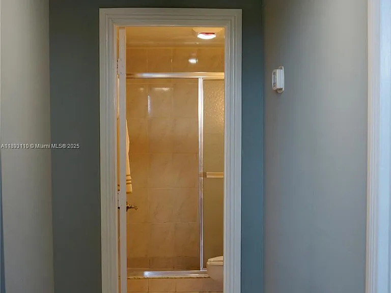 300 Bayview Dr #1206 — Photo 7
