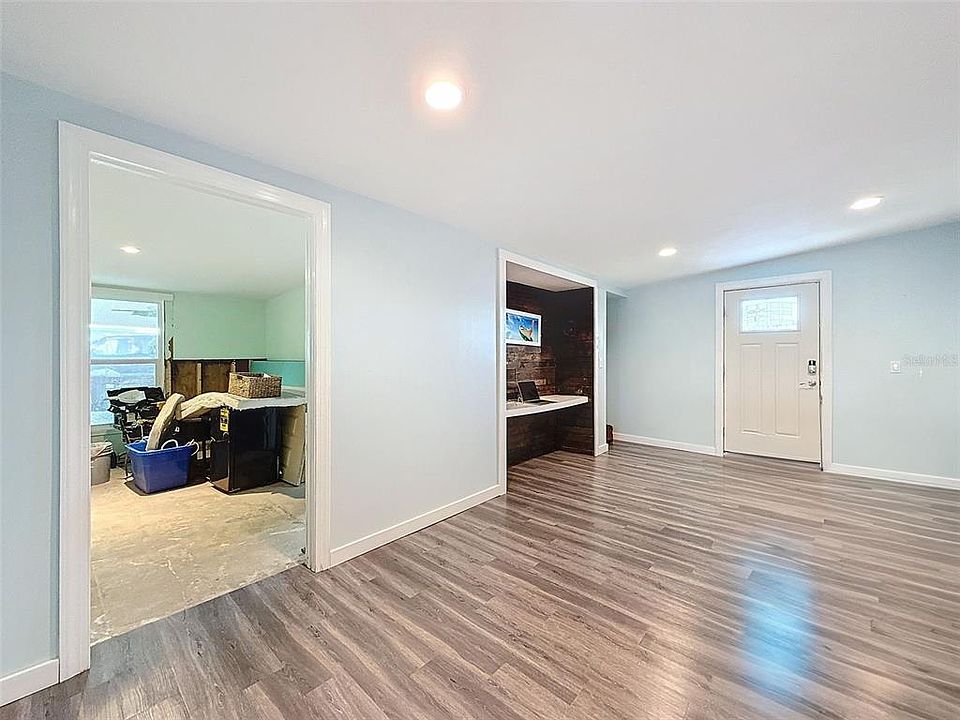 1st image of 6827 SANDERLING LANE