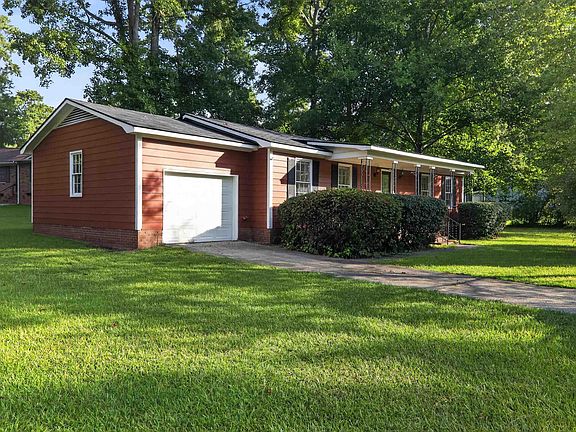 4th image of 301 Milway Rd