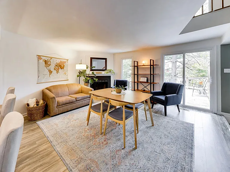 11910 Crosswind Ct — Photo 4