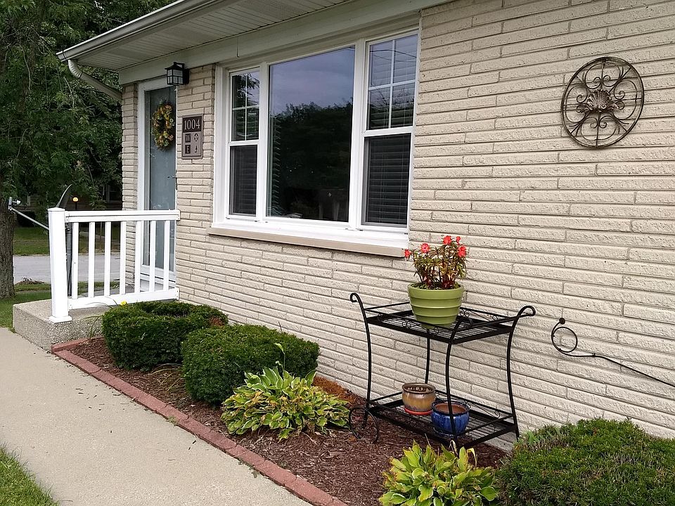 1st image of 1004 Elizabeth Dr #W