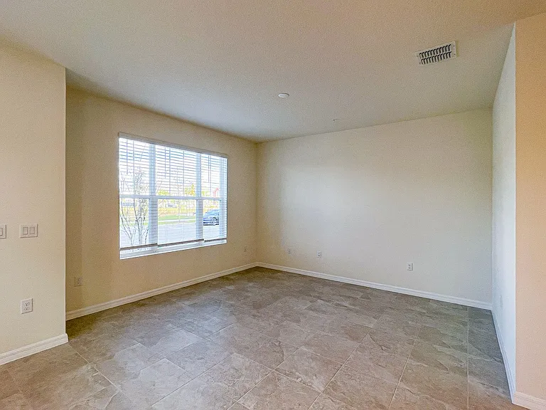 10227 Highline Crest St — Photo 15