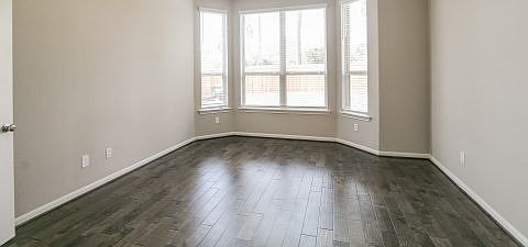 5th image of 8120 Rosemary Sage Dr