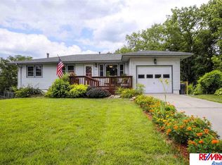 103 Waldo Cir, Bellevue, NE 68005