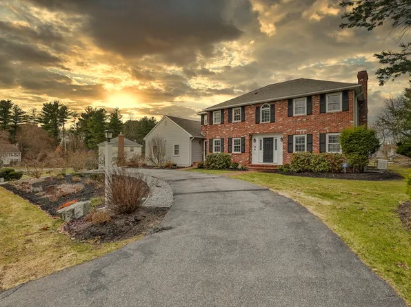 110 Quail Run Rd, North Andover, MA 01845