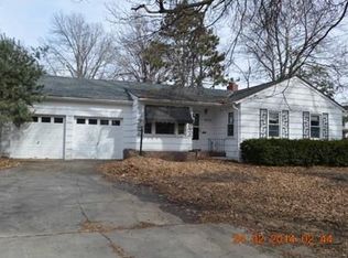 5219 Aberdeen Cir, Mission, KS 66205
