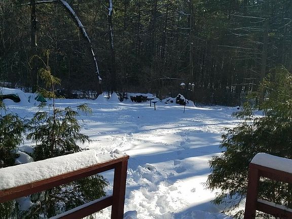 4th image of 31 Van Tassell Ln