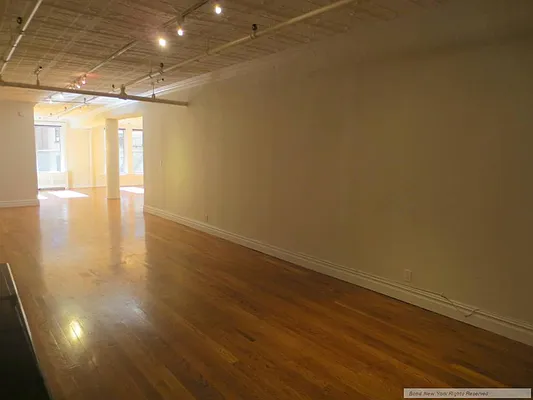 Rented by Bond New York | media 22