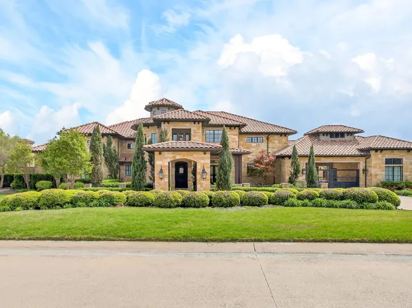 9541 Marbella Dr, Fort Worth, TX 76126