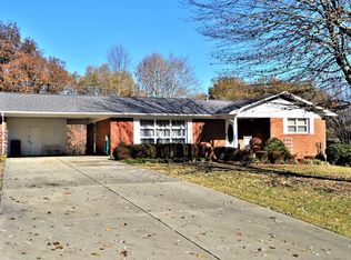 202 Maple Ln, Bloomfield, MO 63825